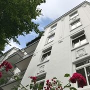 Maler-für-Wedel-und-Hamburg-Aussenarbeiten-Wohnhaus-in-Winterhude-Verzierungen