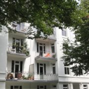 Maler-für-Wedel-und-Hamburg-Aussenarbeiten-Wohnhaus-in-Winterhude-Balkone